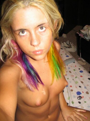red hot amateur 24160006381